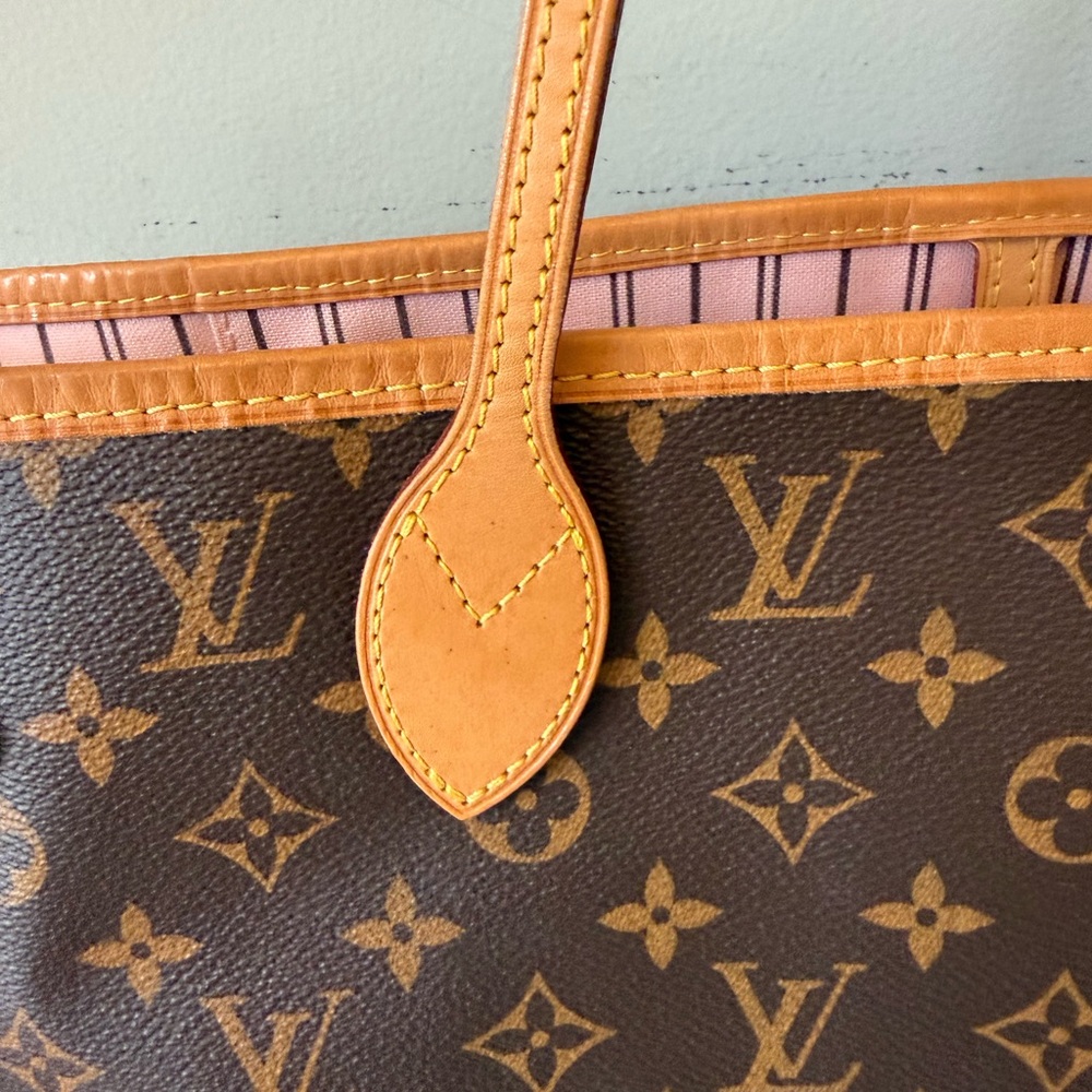 Louis Vuitton Monogram Rose Ballerine Neverfull MM and Pouch - Picture 2 of 16